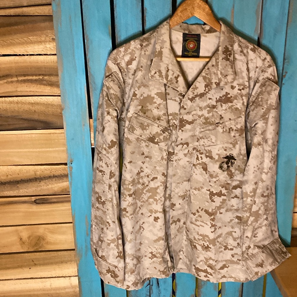 Y2K Marine desert MARPAT digital camouflage blouse size medium regular tan brown